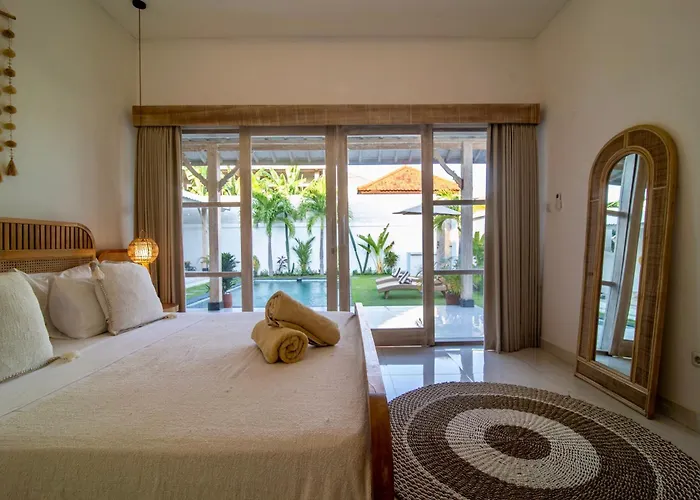 Simple & Magical Praya Villa Seminyak