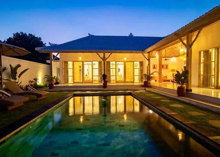 Simple & Magical Praya Villa